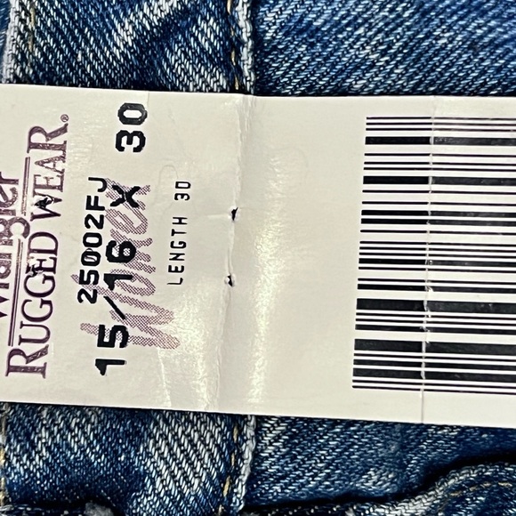 NWT - Wrangler - Rugged Wear - Relaxed Fit Jeans - Picture 7 of 7